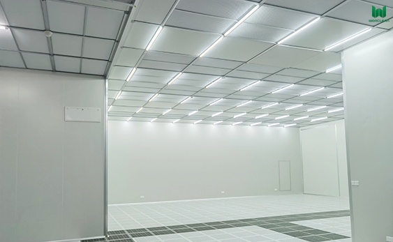 Потолки для чистых помещений - функциональность и эстетика гребенчатых конструкций